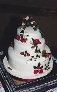 Heathers Unique Cakes and Catering 1079866 Image 4